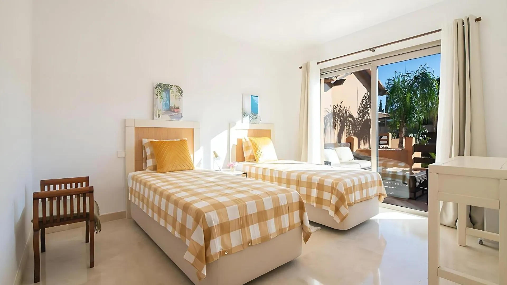 Aa Guest - Golf Paradise Eco Apartment With Swimming Pool In Estepona 0*,  Spanje